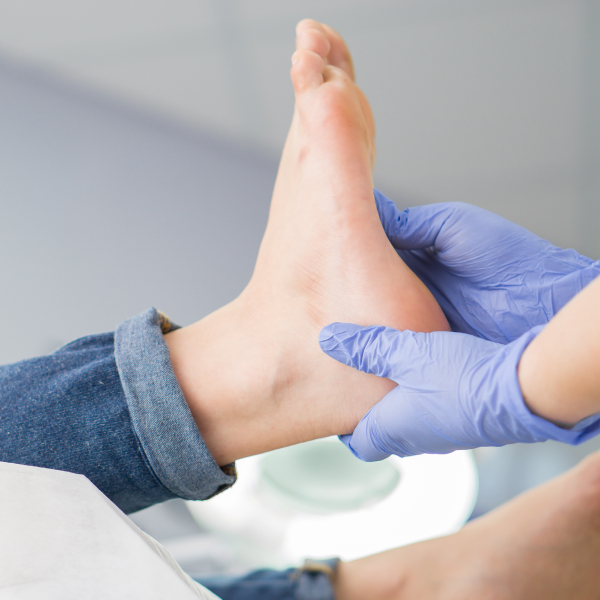 An informative graphic showcasing effective strategies to eliminate corns on feet, promoting foot health and comfort.